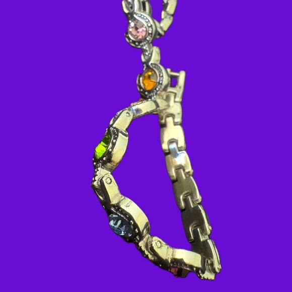 Silver Rainbow Jeweled Bracelet Size 7 with Snap Lock NWOT - Picture 4 of 12